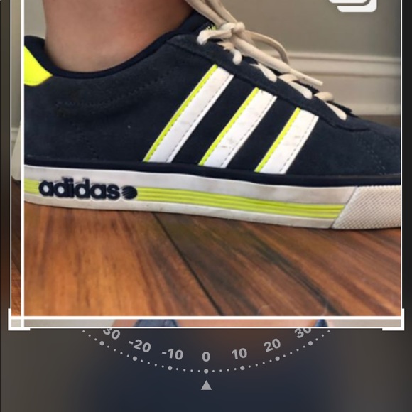 Michael Kores Crossbody - Picture 6 of 6